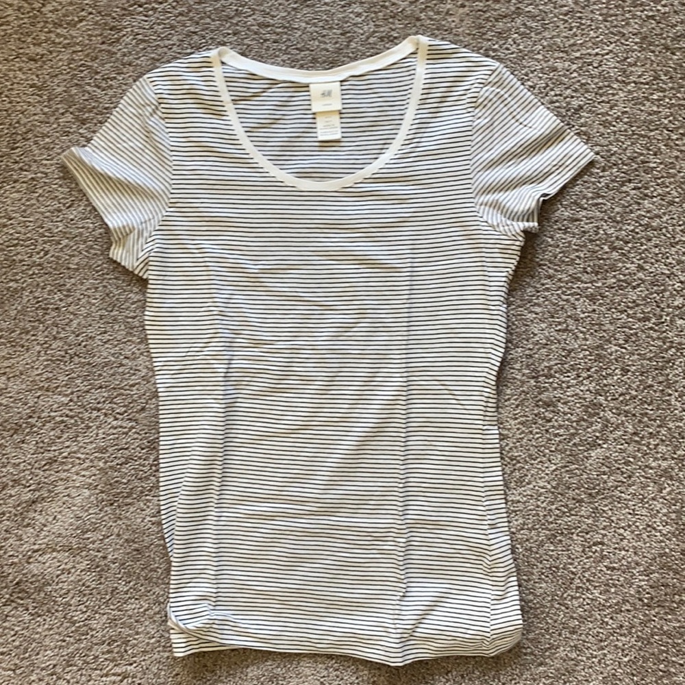 black and white striped t shirt